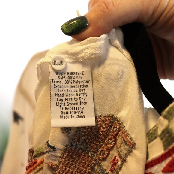 Biya by Johnny Was Embroidered Silk Blouse Ivory Multicolor Sz S - Picture 4 of 4